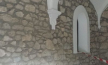 Detalle del interior limpieza y rejunteado de piedra
