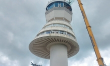 grúa cristal en torre